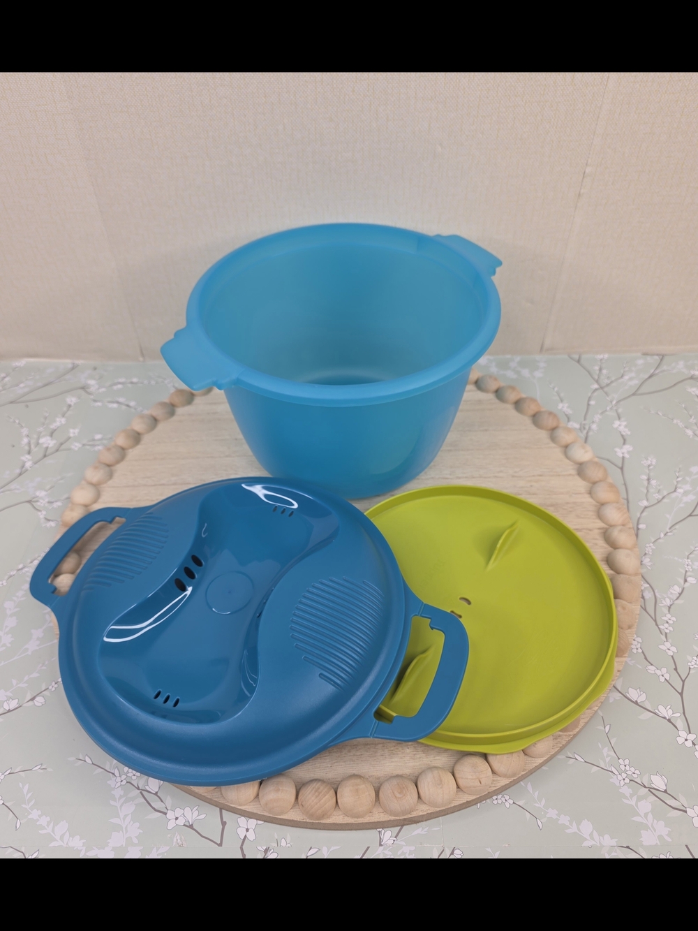 Tupperware Microwaveable Rice Maker - Picture 1 of 2